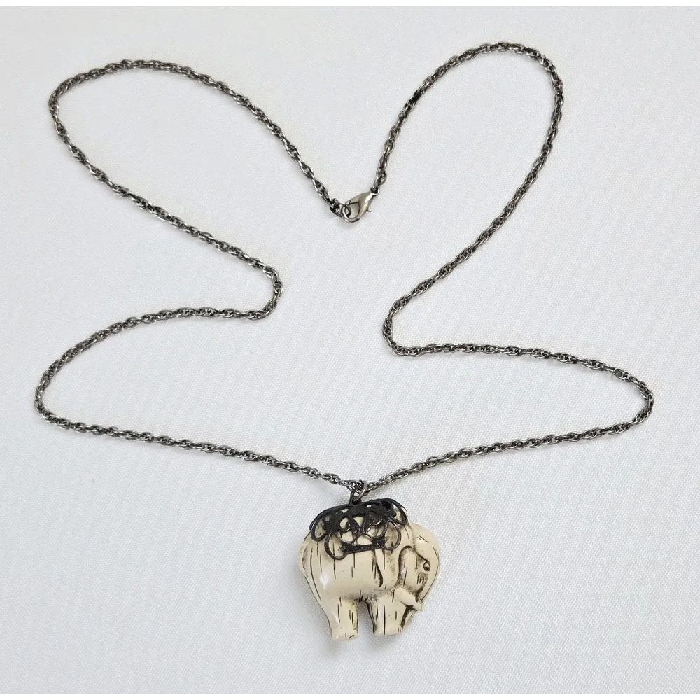 Vintage Elephant Necklace Carved Celluloid Pendant Silvertone Chain Classic Boho